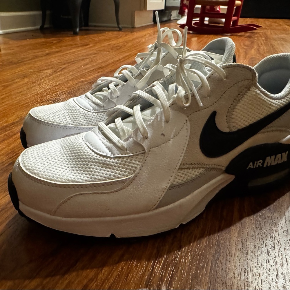 Nike Air Max White and Black Sneakers